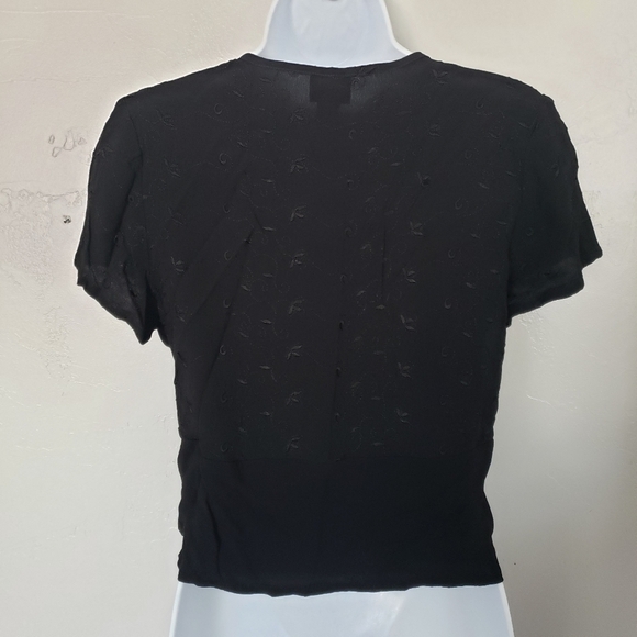 Jila Vintage Women's Small Black Short Sleeve Blouse Asymmetrical Hem Embroidery - Picture 5 of 7